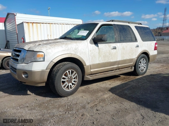 2012 Ford Expedition XLT with VIN 1FMJU1J51CEF49329, listed as a IAAI auction lot 40638151 with 109,450 mi miles. Bid and sale history available at carsss.com. Image 16.