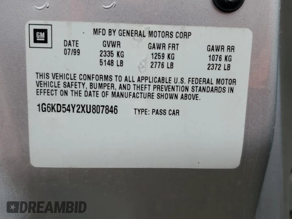 1999 Cadillac DeVille z VIN 1G6KD54Y2XU807846, wystawiony jako Copart lot #53070705 z przebiegiem Nie podano mil oraz Czysty tytuł • Clean title. Historia ofert i sprzedaży dostępna na DreamBid. Obrazek 12.