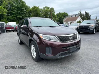 2014 Kia Sorento LX with VIN 5XYKT3A65EG487511, listed as a Copart auction lot 55742755 with 169,239 mi miles and Clean Title. Bid and sale history available at DreamBid. Image 1.