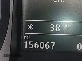 2014 Volkswagen Jetta TDI w/Sunroof z VIN 3VWPL7AJXEM602802, wystawiony jako IAAI lot #41357531 z przebiegiem 156 067 mil mil oraz . Historia ofert i sprzedaży dostępna na DreamBid. Obrazek 7.