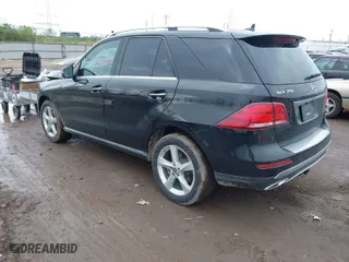 2018 Mercedes-Benz GLE with VIN 4JGDA5HB8JB122110, listed as a IAAI auction lot 42018295 with 153,624 mi miles. Bid and sale history available at carsss.com. Image 3.