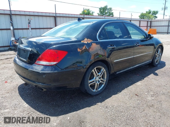 2005 Acura RL z VIN JH4KB16505C001925, wystawiony jako IAAI lot #42435200 z przebiegiem 154 217 mil mil oraz . Historia ofert i sprzedaży dostępna na DreamBid. Obrazek 4.