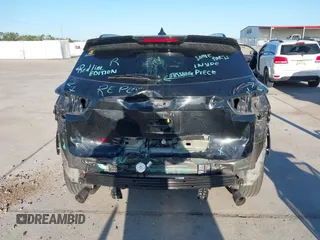 2022 Chevrolet Blazer LT z VIN 3GNKBCR43NS117945, wystawiony jako IAAI lot #41969365 z przebiegiem 18 918 mil mil oraz . Historia ofert i sprzedaży dostępna na DreamBid. Obrazek 16.