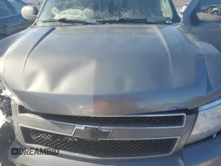 2008 Chevrolet Suburban LTZ with VIN 1GNFK16388R253495, listed as a Copart auction lot 42507545 with 238,758 mi miles and Salvage Title. Bid and sale history available at carsss.com. Image 14.