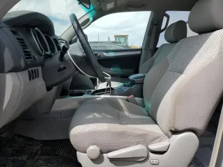 2006 Toyota 4Runner SR5 z VIN JTEBU14R268067345, wystawiony jako Copart lot #61500125 z przebiegiem 126 753 mil mil oraz Czysty tytuł • Clean title. Historia ofert i sprzedaży dostępna na DreamBid. Obrazek 7.