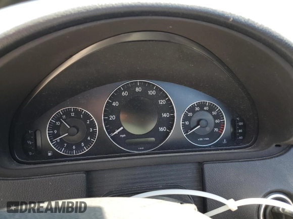 2007 Mercedes-Benz CLK 350 z VIN WDBTK56F17F229051, wystawiony jako Copart lot #57592375 z przebiegiem Nie podano mil oraz Szkoda całkowita • Salvage title. Historia ofert i sprzedaży dostępna na DreamBid. Obrazek 9.