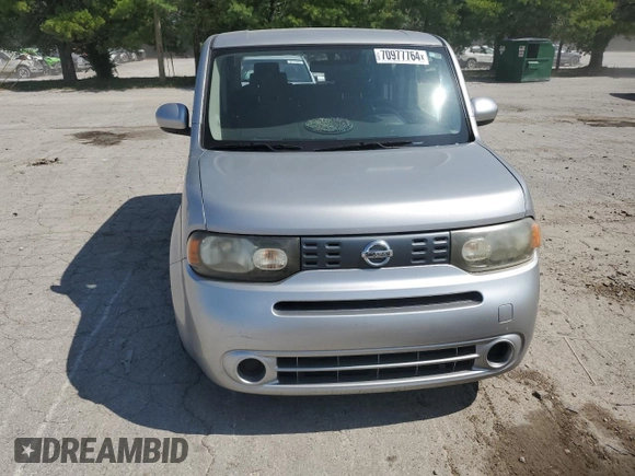 2010 Nissan Cube S z VIN JN8AZ2KR2AT159303, wystawiony jako Copart lot #70977764 z przebiegiem 96 670 mil mil oraz Nie do naprawy • Non repairable. Historia ofert i sprzedaży dostępna na DreamBid. Obrazek 5.