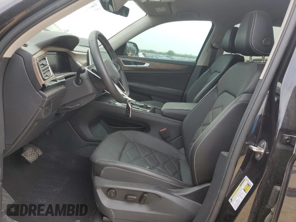 2024 Volkswagen Atlas SE с VIN 1V2WR2CA5RC512850, выставлен на аукционе Copart как лот 51100615 с пробегом 15 356 миль миль и Чистый • Clean title. История ставок и продаж доступна на DreamBid. Изображение 7.