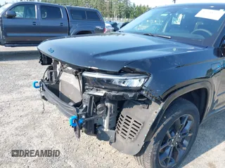 2023 Jeep Grand Cherokee 30th Anniversary с VIN 1C4RJYB6XP8913834, выставлен на аукционе IAAI как лот 42544377 с пробегом 25 098 миль миль и . История ставок и продаж доступна на DreamBid. Изображение 19.