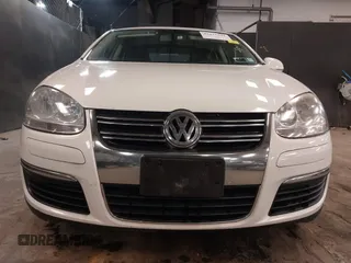 2010 Volkswagen Jetta SE с VIN 3VWRZ7AJ0AM162980, выставлен на аукционе IAAI как лот 42275941 с пробегом 88 142 миль миль и . История ставок и продаж доступна на DreamBid. Изображение 13.