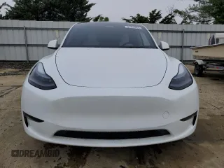 2024 Tesla Model Y Long Range with VIN 7SAYGDEE2RA329081, listed as a Copart auction lot 57254265 with 2,325 mi miles and Salvage title. Bid and sale history available at DreamBid. Image 5.