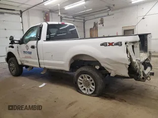2019 Ford Super Duty F-250 SRW XL with VIN 1FTBF2B6XKED11932, listed as a Copart auction lot 43020845 with 79,582 mi miles and Salvage Title. Bid and sale history available at carsss.com. Image 2.