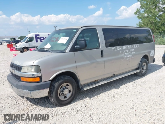 2007 Chevrolet Express Passenger with VIN 1GAHG39U571194706, listed as a IAAI auction lot 42641454 with 83,394 mi miles and . Bid and sale history available at DreamBid. Image 2.