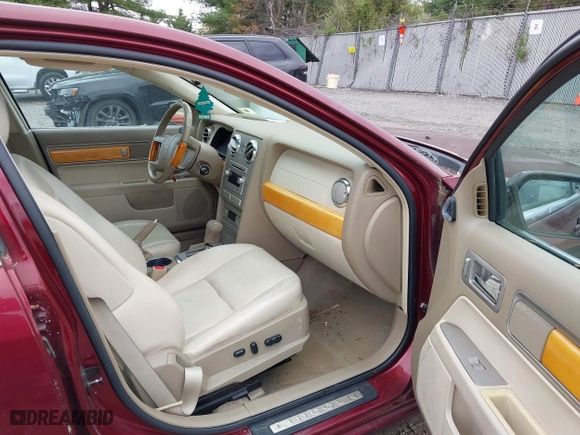 2007 Lincoln MKZ with VIN 3LNHM26TX7R625371, listed as a IAAI auction lot 42051234 with 152,777 mi miles. Bid and sale history available at carsss.com. Image 5.