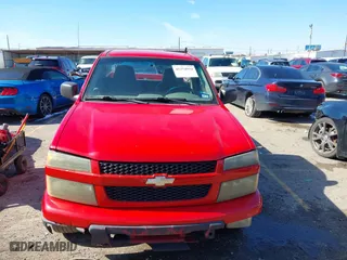 2006 Chevrolet Colorado LS with VIN 1GCCS148468168831, listed as a IAAI auction lot 41374934 with 259,531 mi miles. Bid and sale history available at carsss.com. Image 12.