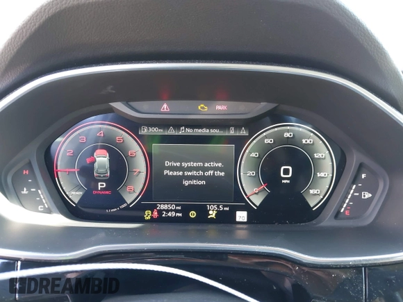 2022 Audi Q3 S line Premium Plus z VIN WA1EECF30N1126400, wystawiony jako IAAI lot #41822175 z przebiegiem 28 850 mil mil oraz . Historia ofert i sprzedaży dostępna na DreamBid. Obrazek 7.