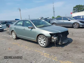 2009 Lincoln MKZ with VIN 3LNHM26T69R605122, listed as a IAAI auction lot 42580220 with 168,000 mi miles and . Bid and sale history available at DreamBid. Image 1.