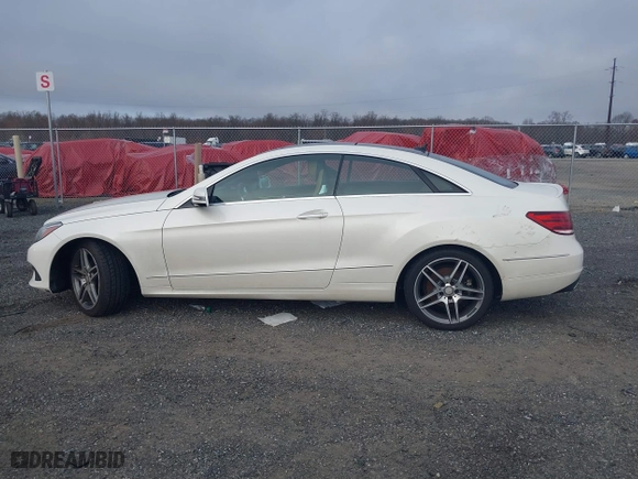2015 Mercedes-Benz E-Class E 400 with VIN WDDKJ6HB3FF292379, listed as a IAAI auction lot 41838279 with 127,089 mi miles. Bid and sale history available at carsss.com. Image 14.
