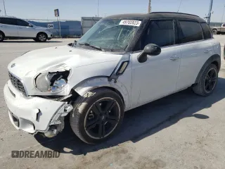 2013 MINI Countryman S z VIN WMWZC3C5XDWP22342, wystawiony jako Copart lot #49702823 z przebiegiem 104 441 mil mil oraz Nie do naprawy • Non repairable. Historia ofert i sprzedaży dostępna na DreamBid. Obrazek 1.