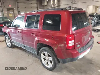 2016 Jeep Patriot High Altitude Edition with VIN 1C4NJRFB5GD685731, listed as a IAAI auction lot 41804474 with 125,184 mi miles. Bid and sale history available at carsss.com. Image 3.