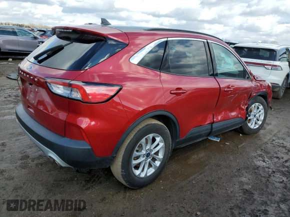 2021 Ford Escape SE with VIN 1FMCU0G61MUA21588, listed as a Copart auction lot 47243505 with 67,365 mi miles and Salvage Title. Bid and sale history available at carsss.com. Image 3.