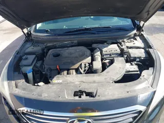 2016 Hyundai Sonata SE with VIN 5NPE24AF0GH305666, listed as a IAAI auction lot 42396430 with Not provided miles and . Bid and sale history available at DreamBid. Image 10.