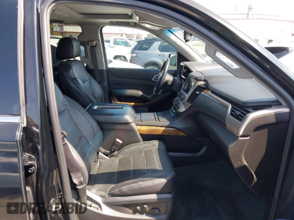 2015 GMC Yukon XL Denali with VIN 1GKS1JKJ1FR134428, listed as a IAAI auction lot 42149588 with 116,207 mi miles. Bid and sale history available at carsss.com. Image 5.