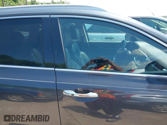 2017 Kia Sorento EX with VIN 5XYPH4A14HG190770, listed as a IAAI auction lot 42501305 with 156,570 mi miles and . Bid and sale history available at DreamBid. Image 13.