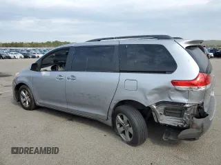 2011 Toyota Sienna LE AAS z VIN 5TDKK3DC4BS041885, wystawiony jako Copart lot #54929275 z przebiegiem 214 342 mil mil oraz Szkoda całkowita • Salvage title. Historia ofert i sprzedaży dostępna na DreamBid. Obrazek 2.
