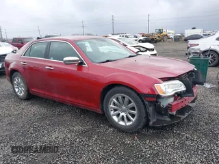 2013 Chrysler 300 with VIN 2C3CCAEG3DH606334, listed as a IAAI auction lot 41654590 with 90,771 mi miles. Bid and sale history available at carsss.com. Image 1.
