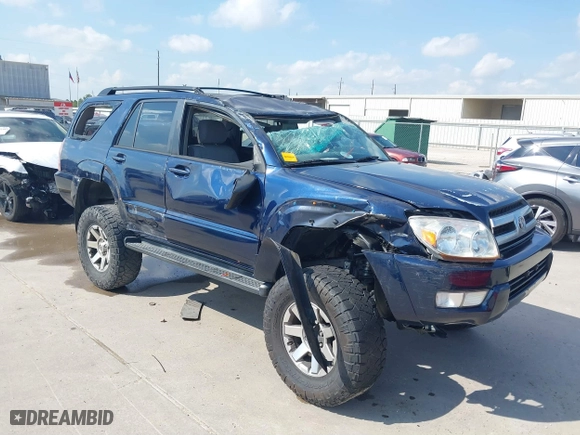 2005 Toyota 4Runner SR5 with VIN JTEZU14R358031340, listed as a IAAI auction lot 40371472 with 204,320 mi miles. Bid and sale history available at carsss.com. Image 6.