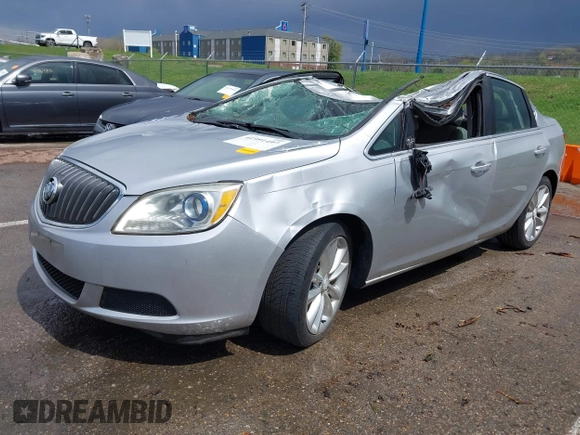2015 Buick Verano with VIN 1G4PP5SK6F4173976, listed as a IAAI auction lot 41991497 with 173,579 mi miles. Bid and sale history available at carsss.com. Image 2.