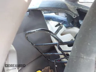 2001 Toyota Celica GT с VIN JTDDR32T810106021, выставлен на аукционе IAAI как лот 42500579 с пробегом Не указан миль и . История ставок и продаж доступна на DreamBid. Изображение 8.