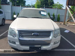 2008 Ford Explorer Limited z VIN 1FMEU75E28UA84071, wystawiony jako IAAI lot #42469696 z przebiegiem 268 251 mil mil oraz . Historia ofert i sprzedaży dostępna na DreamBid. Obrazek 6.
