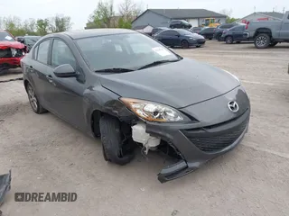 2011 Mazda 3 i Touring z VIN JM1BL1VF5B1387225, wystawiony jako IAAI lot #42168545 z przebiegiem 165 012 mil mil oraz . Historia ofert i sprzedaży dostępna na DreamBid. Obrazek 1.