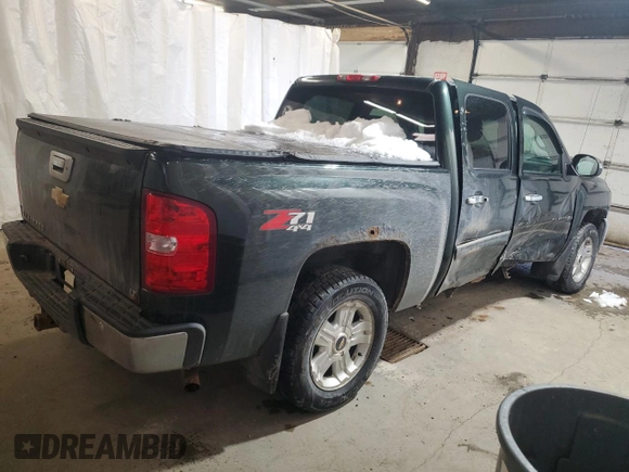 2013 Chevrolet Silverado 1500 LT with VIN 3GCPKSE71DG237981, listed as a Copart auction lot 42126845 with 228,252 mi miles and Salvage Title. Bid and sale history available at DreamBid. Image 3.