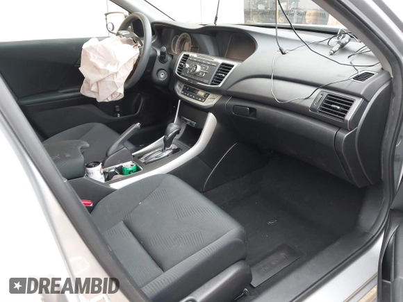 2014 Honda Accord LX with VIN 1HGCR2F33EA258614, listed as a IAAI auction lot 41759607 with 88,347 mi miles and . Bid and sale history available at carsss.com. Image 5.