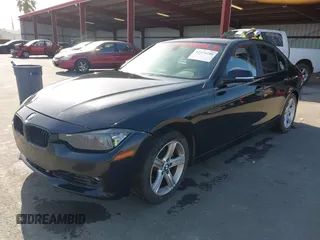 2014 BMW 3 Series 328i z VIN WBA3A5G54ENP31921, wystawiony jako IAAI lot #42374240 z przebiegiem 148 671 mil mil oraz . Historia ofert i sprzedaży dostępna na DreamBid. Obrazek 17.