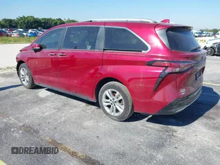 2021 Toyota Sienna Limited with VIN 5TDZSKFCXMS036019, listed as a IAAI auction lot 40965293 with 147,133 mi miles and . Bid and sale history available at DreamBid. Image 3.