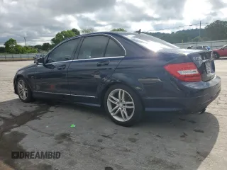 2012 Mercedes-Benz C 250 Sport z VIN WDDGF4HB8CR213861, wystawiony jako Copart lot #56090855 z przebiegiem 120 685 mil mil oraz Szkoda całkowita • Salvage title. Historia ofert i sprzedaży dostępna na DreamBid. Obrazek 2.