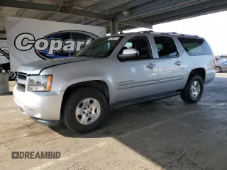 2014 Chevrolet Suburban LT with VIN 1GNSKJE78ER105569, listed as a Copart auction lot 62196315 with 199,680 mi miles and Clean title. Bid and sale history available at DreamBid. Image 1.