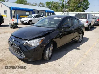 2016 Scion iA z VIN 3MYDLBZV8GY112646, wystawiony jako Copart lot #51481723 z przebiegiem 98 781 mil mil oraz . Historia ofert i sprzedaży dostępna na DreamBid. Obrazek 1.