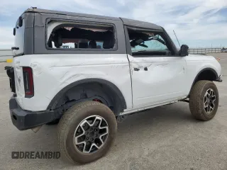 2022 Ford Bronco с VIN 1FMDE5CP9NLA76116, выставлен на аукционе Copart как лот 49716545 с пробегом 56 654 миль миль и Списание • Salvage title. История ставок и продаж доступна на DreamBid. Изображение 3.