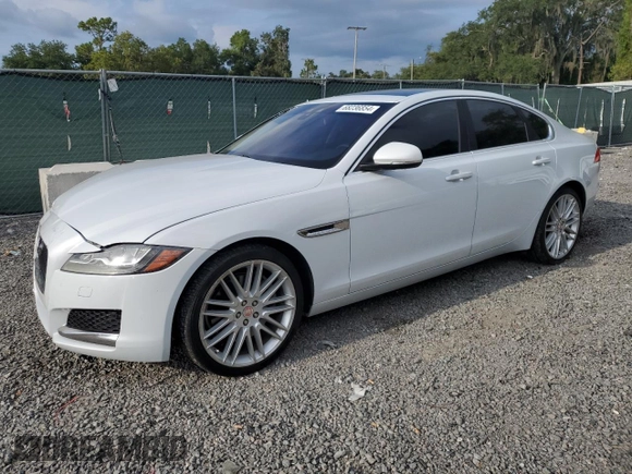 2016 Jaguar XF 35t Prestige with VIN SAJBE4BV6GCY13475, listed as a Copart auction lot 68236854 with 85,026 mi miles and Salvage Title. Bid and sale history available at carsss.com. Image 1.