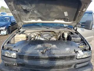 2002 Chevrolet Silverado 1500HD LT with VIN 1GCGK13U22F226215, listed as a Copart auction lot 67556633 with 237,272 mi miles and Salvage Title. Bid and sale history available at DreamBid. Image 11.