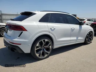 2021 Audi RS Q8 z VIN WU1ARBF19MD042271, wystawiony jako Copart lot #55304785 z przebiegiem 23 560 mil mil oraz Szkody całkowita. Historia ofert i sprzedaży dostępna na DreamBid. Obrazek 3.