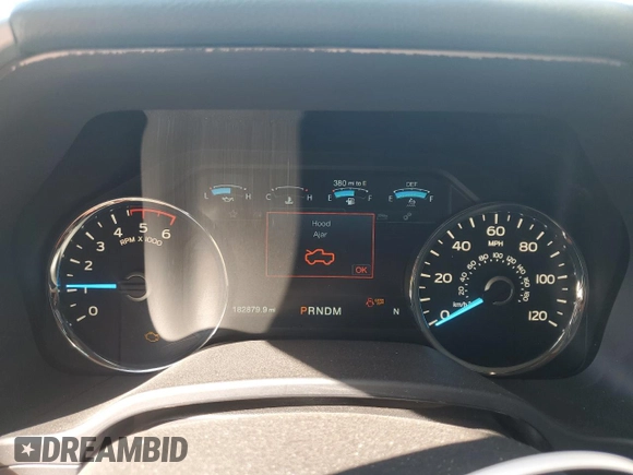 2019 Ford F-150 XL z VIN 1FTFW1E14KFA41716, wystawiony jako Copart lot #49814175 z przebiegiem 182 879 mil mil oraz Szkoda całkowita • Salvage title. Historia ofert i sprzedaży dostępna na DreamBid. Obrazek 9.