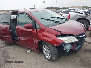 2018 Toyota Sienna LE Auto Access Seat with VIN 5TDKZ3DC8JS909056, listed as a IAAI auction lot 42362934 with 157,230 mi miles and . Bid and sale history available at DreamBid. Image 1.