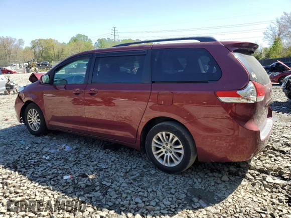 2013 Toyota Sienna XLE AAS with VIN 5TDYK3DC2DS384336, listed as a Copart auction lot 53405715 with 138,563 mi miles and Salvage Title. Bid and sale history available at carsss.com. Image 2.