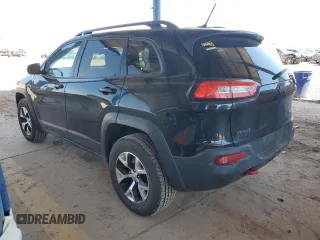 2015 Jeep Cherokee Trailhawk z VIN 1C4PJMBB9FW626895, wystawiony jako Copart lot #54787895 z przebiegiem 108 339 mil mil oraz Szkoda całkowita • Salvage title. Historia ofert i sprzedaży dostępna na DreamBid. Obrazek 2.